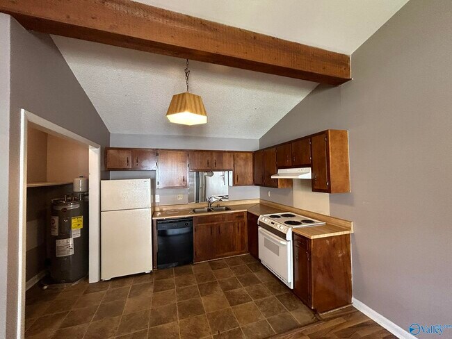 Building Photo - 3617 Squaw Valley Dr SW