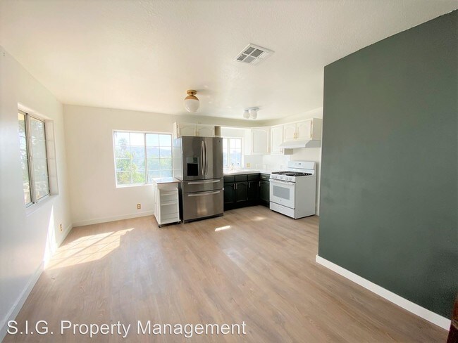 Building Photo - 2 br, 1 bath House - 4316 Raynol St.