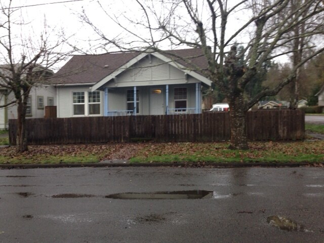 Primary Photo - 208 North St