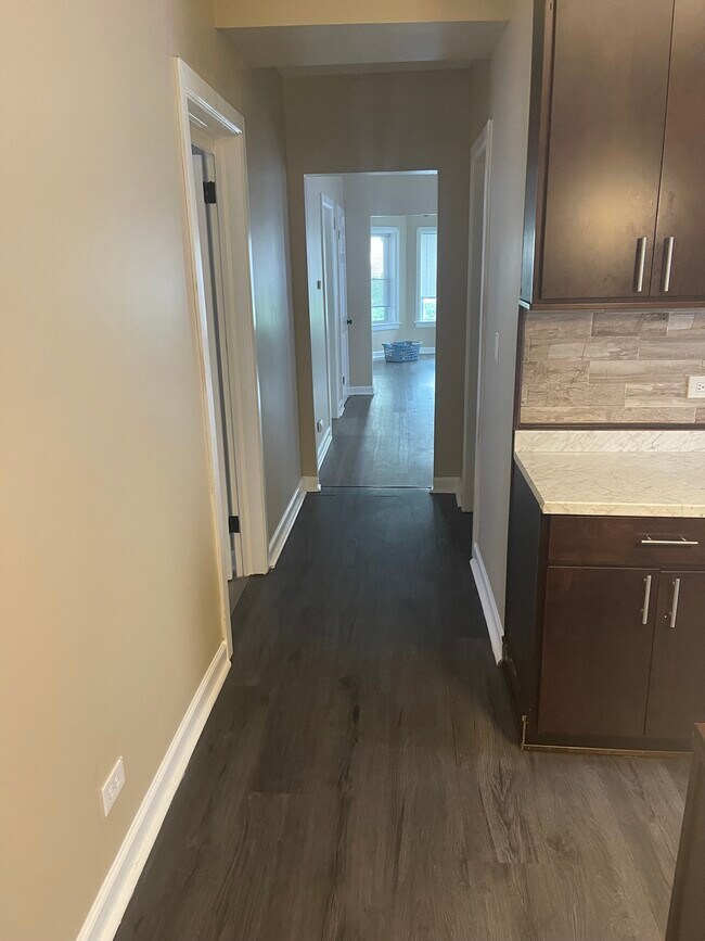Foto del edificio - 5953 W Walton St