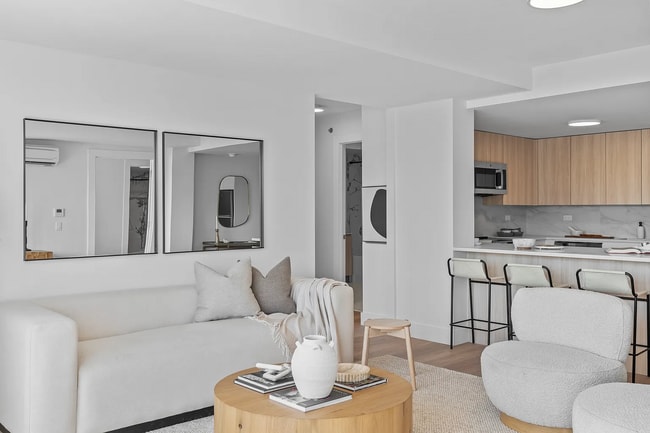 Building Photo - Lyon Place