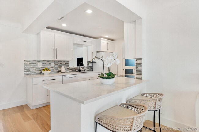 Foto del edificio - 4461 NE 19th Ave