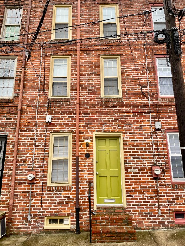 Foto del edificio - 304 Sears St