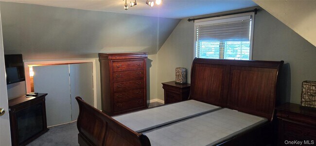 Foto del edificio - 140 10th Ave