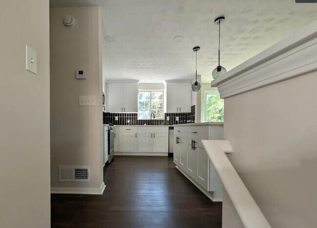 Foto del edificio - 3414 Dearwood Dr SW
