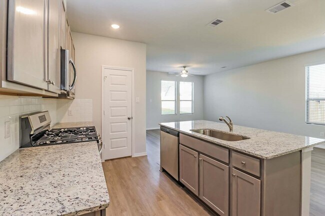 Building Photo - 24979 Aconite Ln