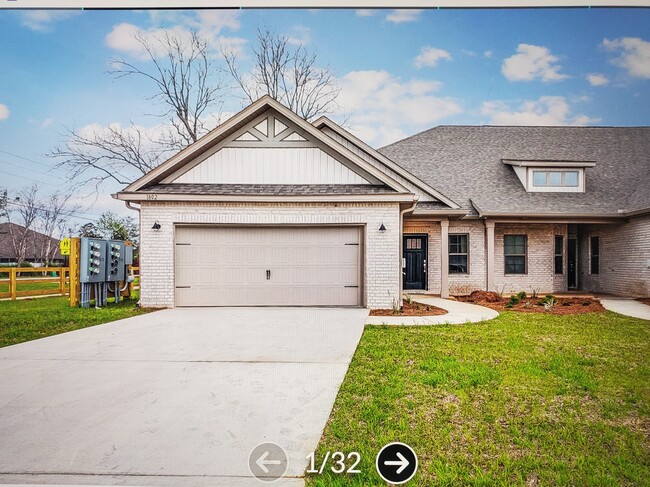 Front - 1862 Finch Ln