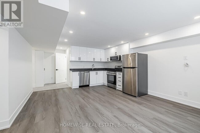 Building Photo - 26 Sage Ave