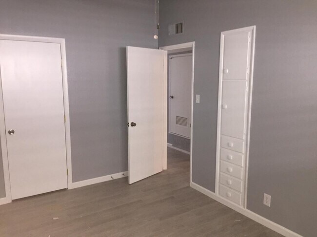 Foto del edificio - 6524 N 12th Pl