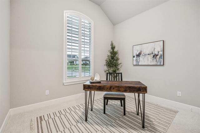 Foto del edificio - 921 Lone Grove Ln