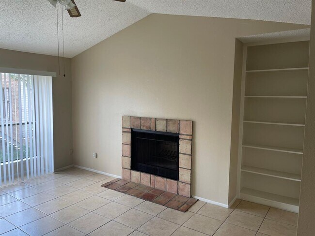 Building Photo - 6701 Sands Point Dr