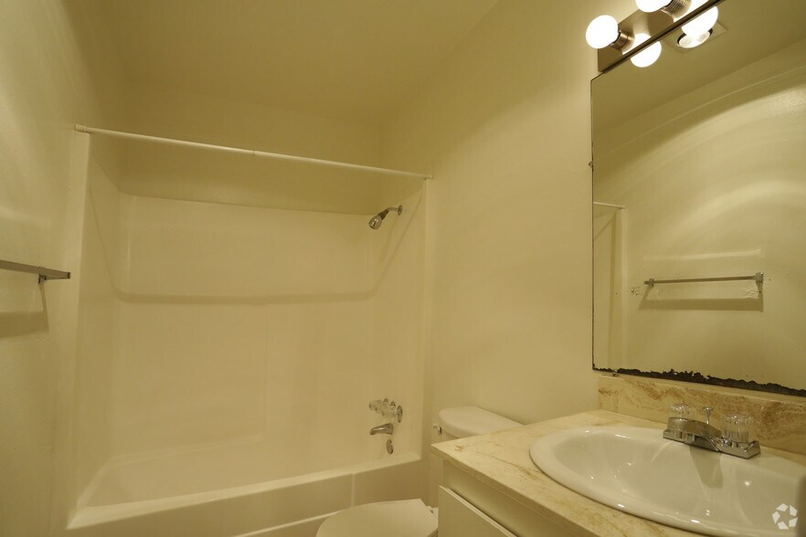 Bathroom Fixtures Escondido ridgeview apartments rentals - escondido, ca | apartments Bathroom Fixtures Escondido ridgeview apartments rentals - escondido, ca | apartments