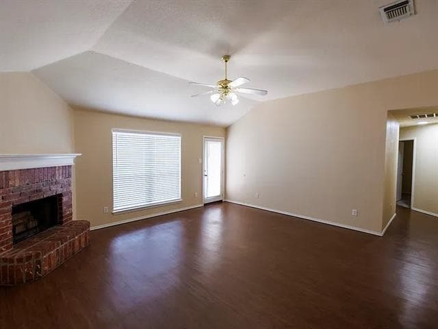 Building Photo - 2421 Collier Dr