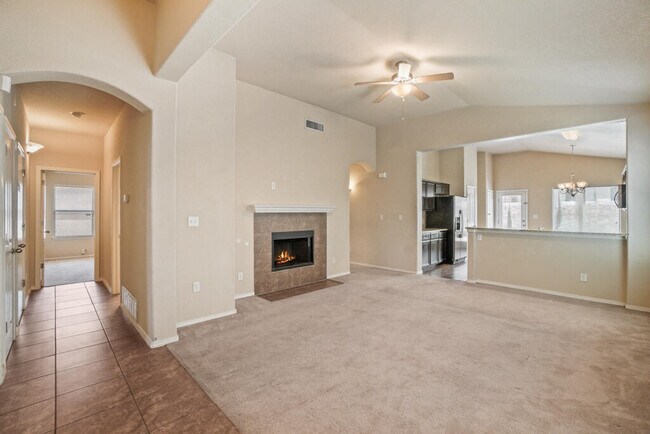Building Photo - 2932 Pino Triste Dr