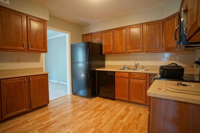Building Photo - 512 Allenview Dr.
