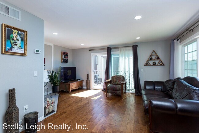 Building Photo - 2 br, 1.5 bath House - 1137 Eureka #1
