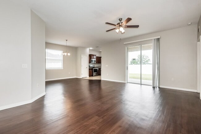 Building Photo - 955 Krenson Woods Rd