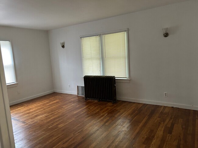 Foto del edificio - 2077 E Boatfield Ave