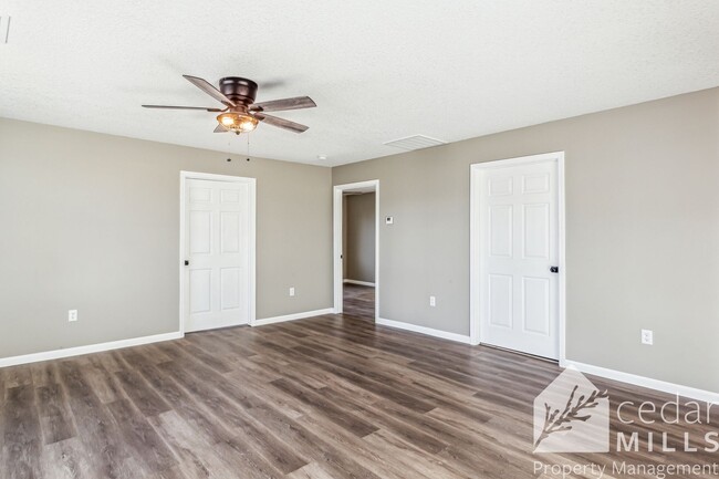 Foto del edificio - Brand new 2 Bedroom in Central Wichita!