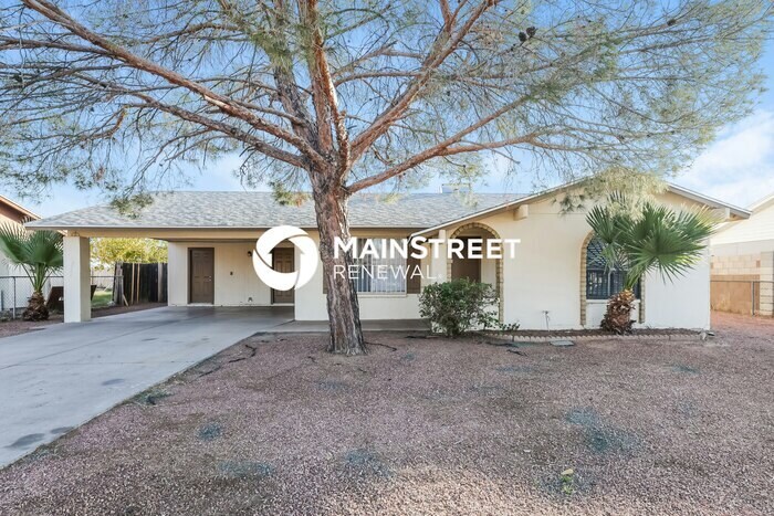 Foto principal - 3 Bedroom Pet-Friendly Home in Phoenix, AZ...