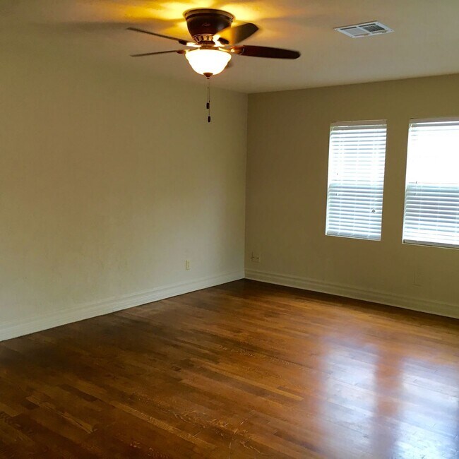 Foto del edificio - 740 NW 16th St