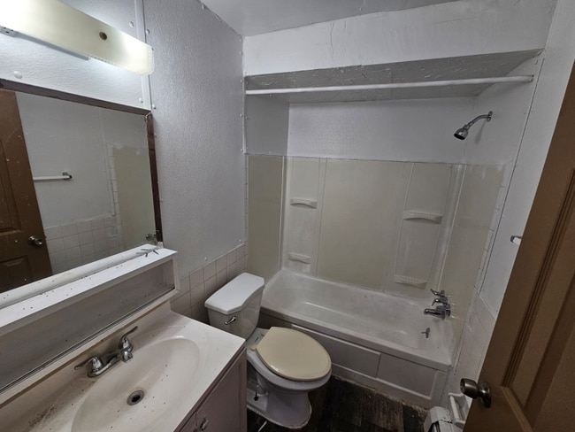 Photo - 1885 Taylor Rd Apartment