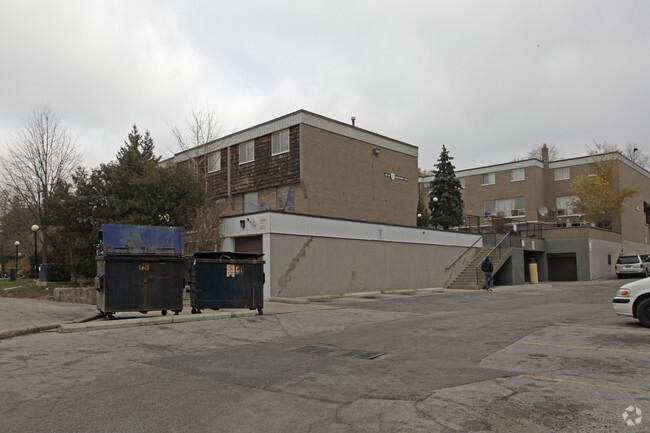 Building Photo - Wycliffe Hill Townhomes