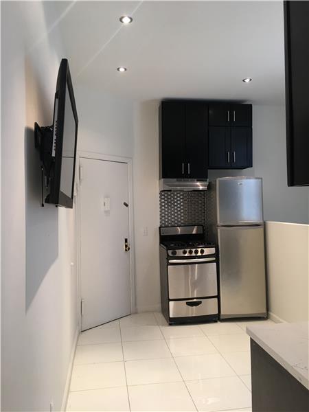 Foto del edificio - 317 W 114th St