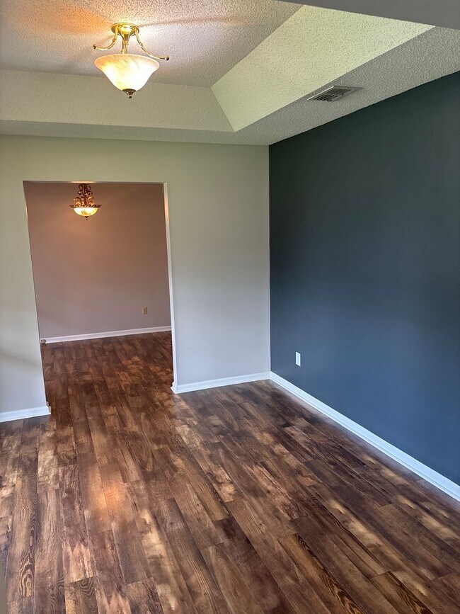 Foto del edificio - 1313 Crossgate Ct