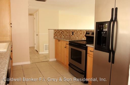 Building Photo - 10039 Salix Ln