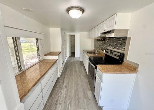 Building Photo - 162 Sapodilla St