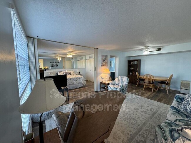 Foto del edificio - 4700 Ocean Beach Blvd