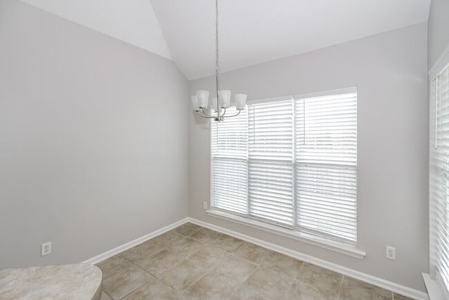 Building Photo - 11662 Underwood Dr
