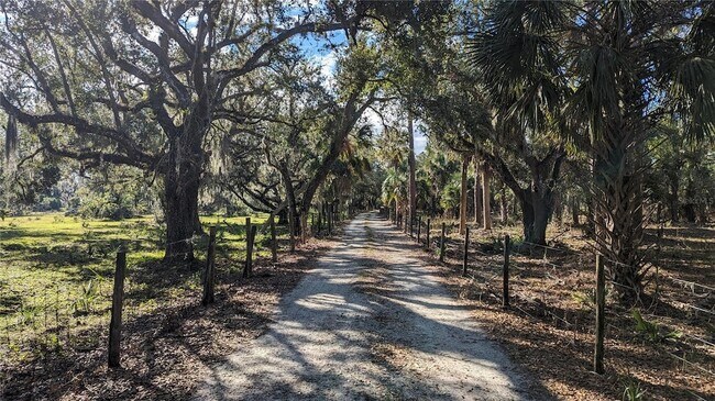 Building Photo - 33101 Serene Dr