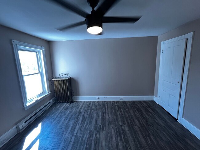 Foto del edificio - 719 McKnight St