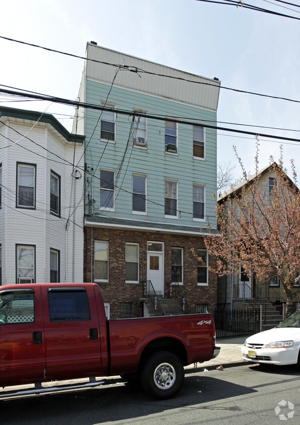 11 Zabriskie St, Jersey City, NJ 07307 11 Zabriskie St Jersey City