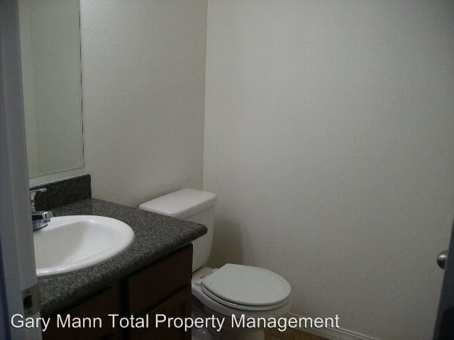 Building Photo - 101 E Mizzou Ct