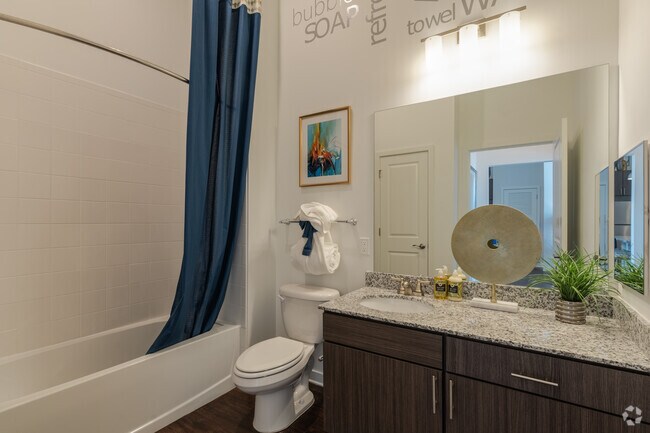 2HAB, 2BA - 1,062 ft² - Ashley Scholars Landing