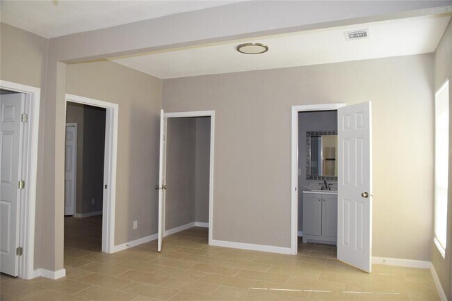 Foto del edificio - 1 Burr St