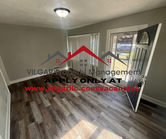 Foto del edificio - Cute & Cozy 2 bed, 1 bath home in Gary, IN