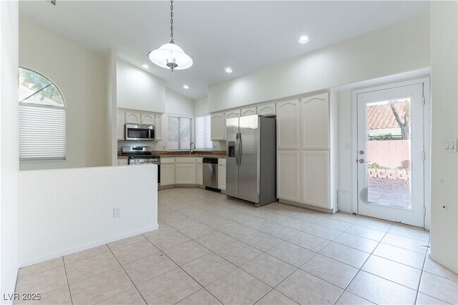 Foto del edificio - 3804 Banana Ct