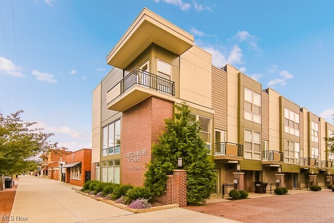 Building Photo - 12581 Larchmere Blvd