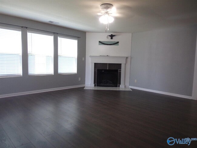 Building Photo - 15347 Mill Valley Dr