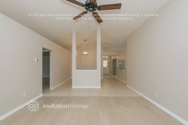 Foto del edificio - 7616 Hampshire Garden Pl