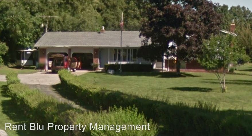 Primary Photo - 4 br, 2.5 bath House - 4415 Kroes Street NE