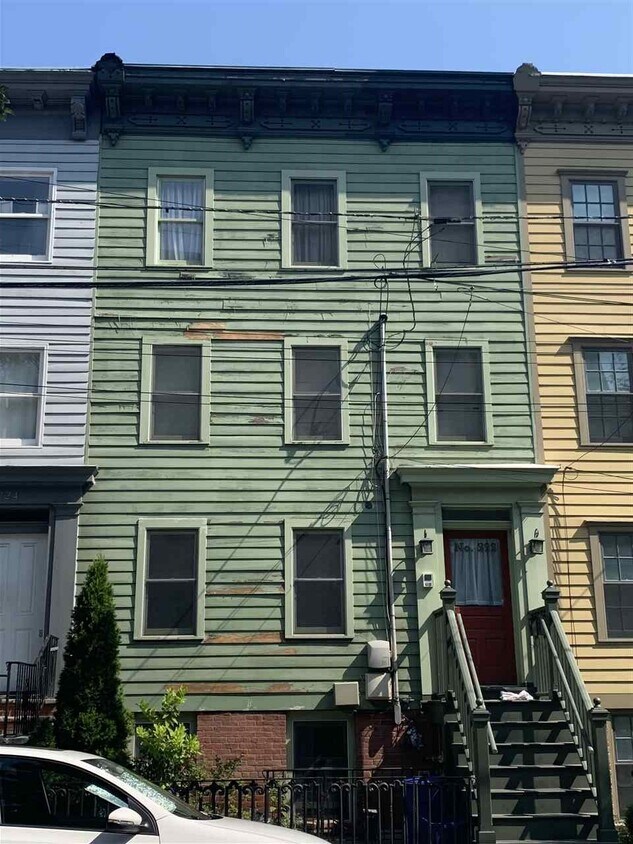 Primary Photo - 222 3rd St