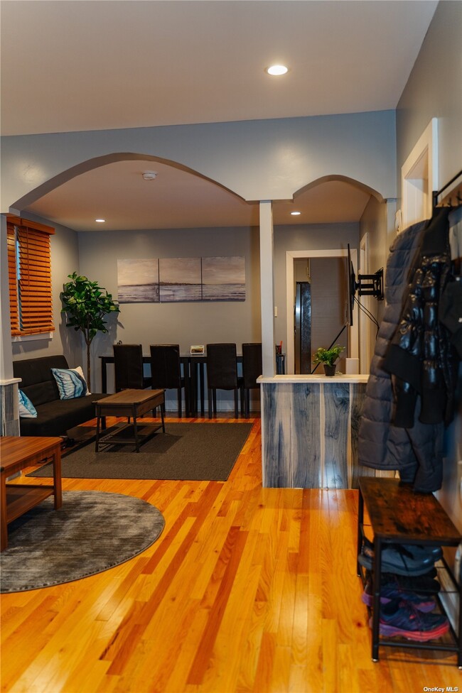 Foto del edificio - 53 Harding Pl
