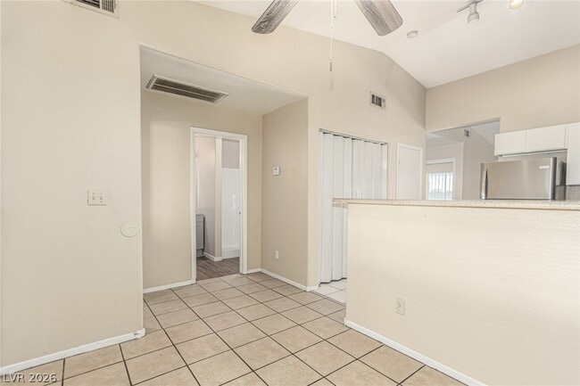 Building Photo - 3873 Soda Springs Dr