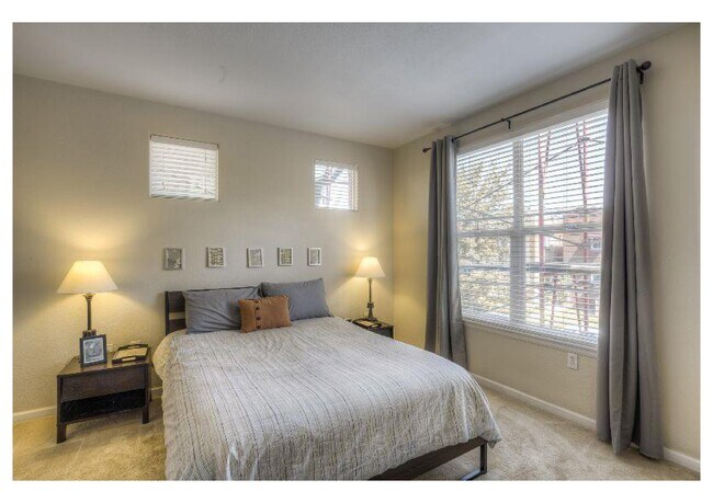 Foto del edificio - 1747 N Pearl St
