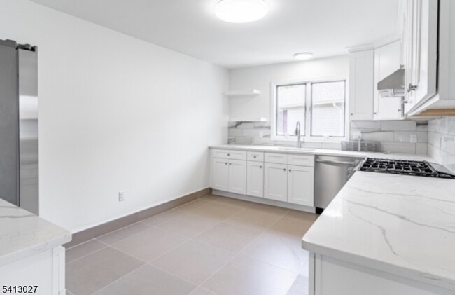 Foto del edificio - 2 Willow Wood Ct